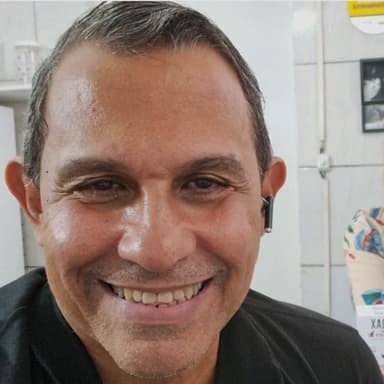 Dr. Abel Vital - Médico Veterinário